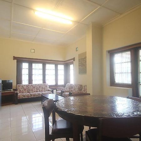 Hotel Villa Rawa Pening Pratama By Aparian Bandungan Esterno foto