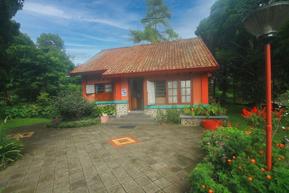 Hotel Villa Rawa Pening Pratama By Aparian Bandungan Esterno foto