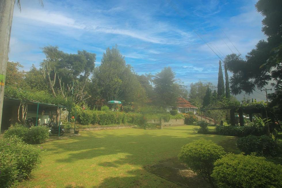 Hotel Villa Rawa Pening Pratama By Aparian Bandungan Esterno foto