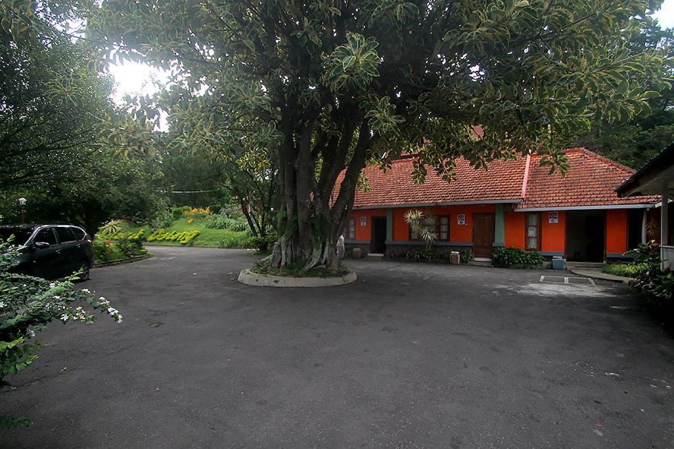 Hotel Villa Rawa Pening Pratama By Aparian Bandungan Esterno foto
